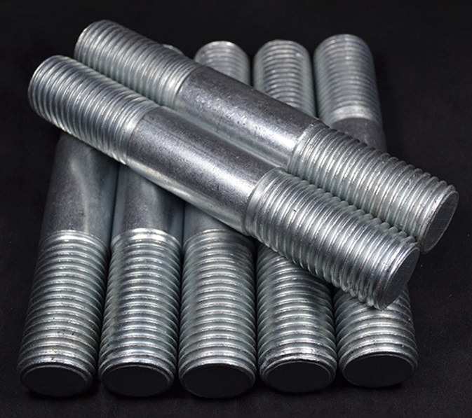 Шпилька АМ33х3,5х220.Ст. 45Х14Н14В2М ГОСТ 9066-75